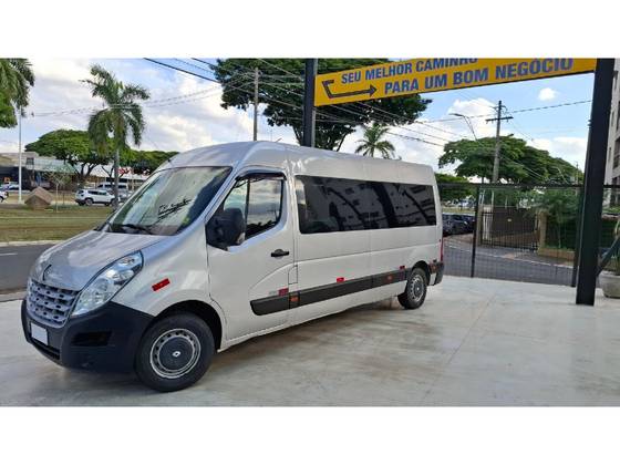 RENAULT MASTER 2.3 DCI DIESEL MINIBUS EXECUTIVE 16L L3H2 3P MANUAL